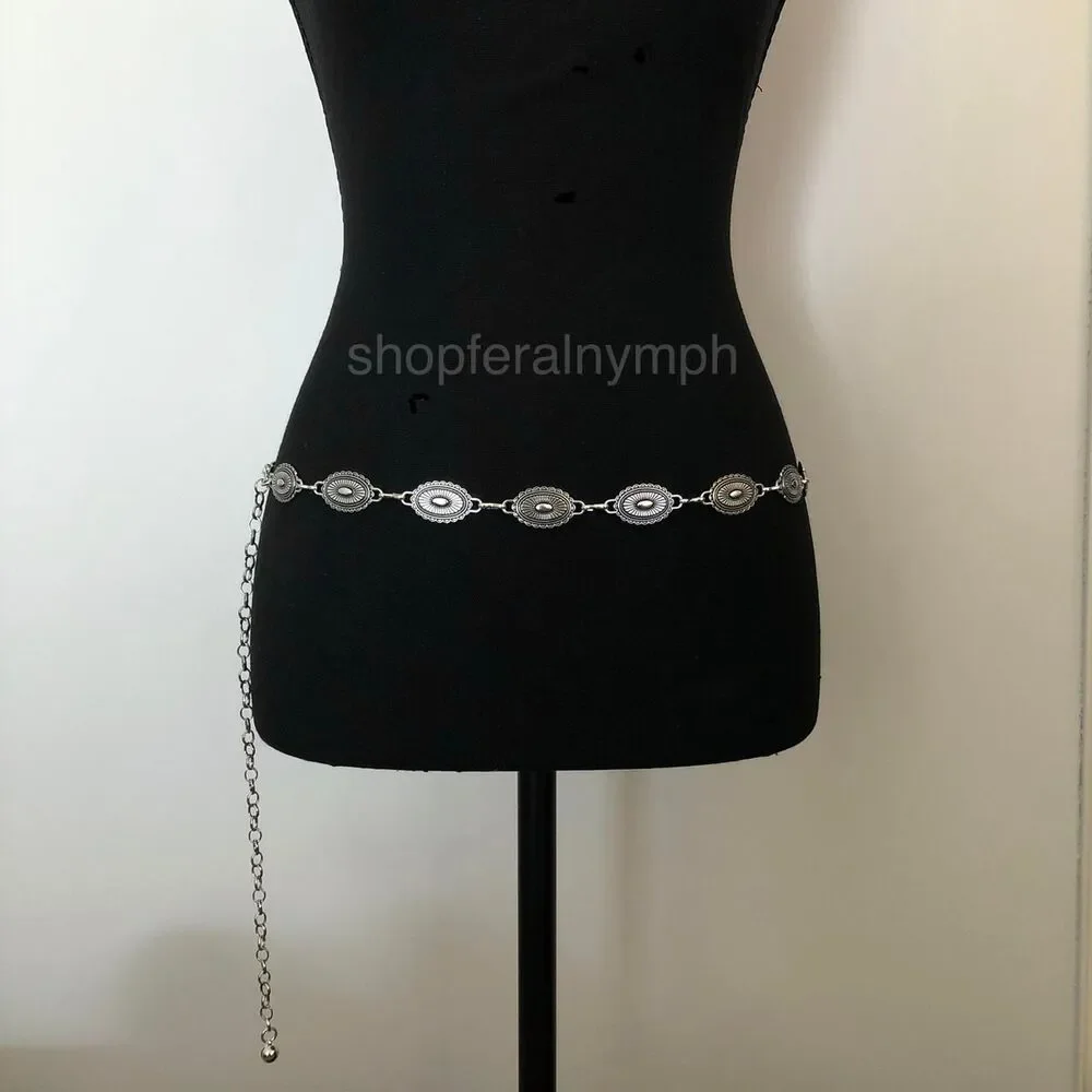 Vintage Y2K Westerncore Silver Chain Concho Belt, 45.5 Inches, X7GA1125